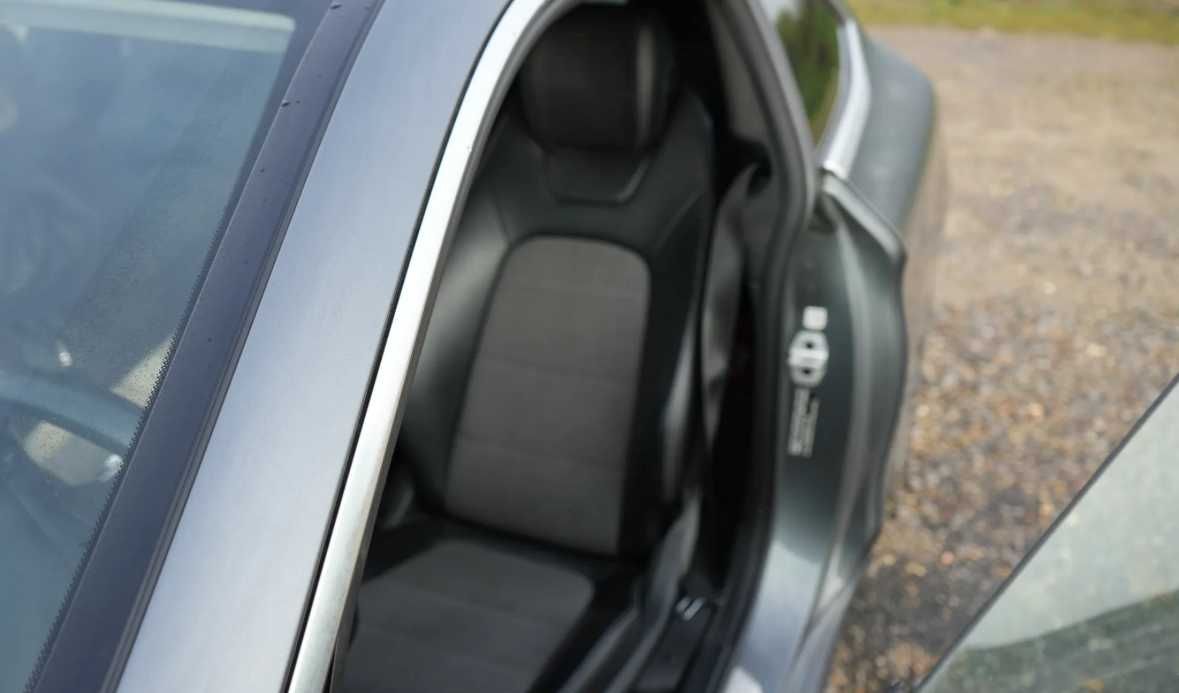 Mercedes C Coupé - Desportivo com Classe