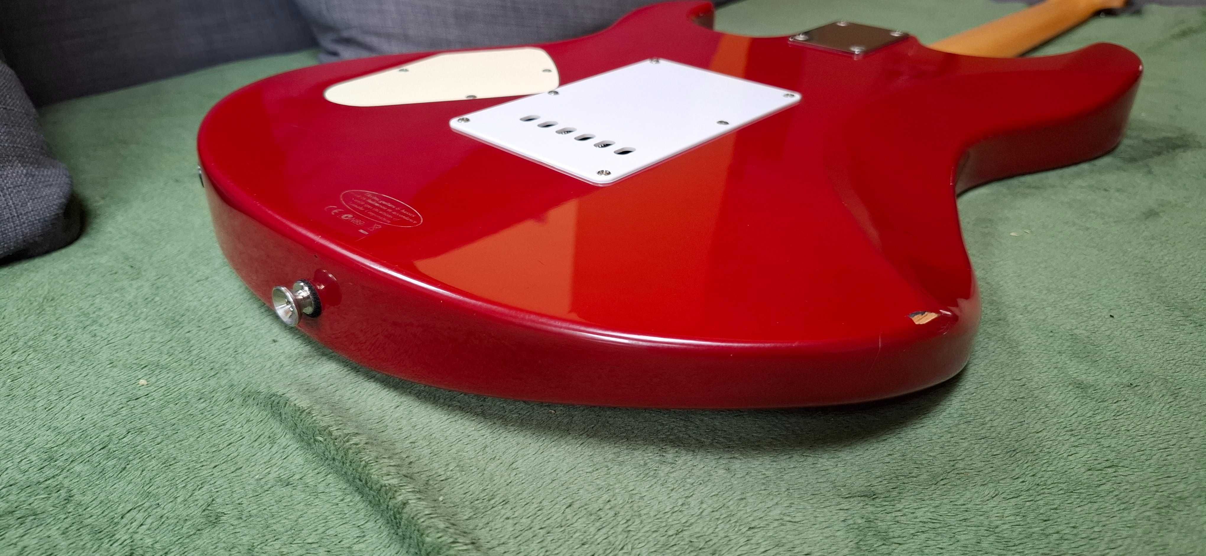 Gitara elektryczna Yamaha pacifica 112v kolor czerwony uzywana