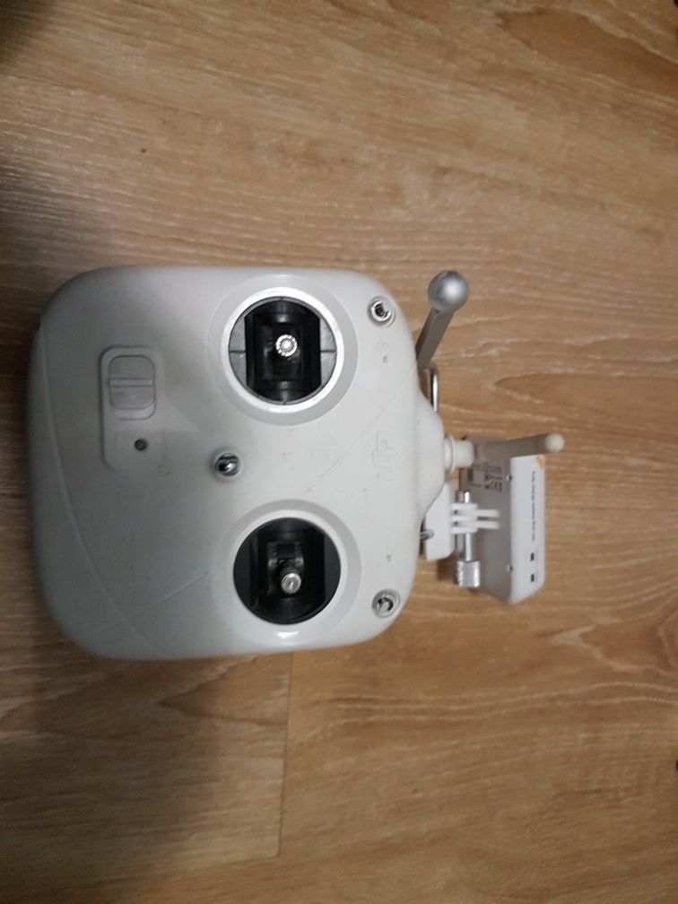 Aparatura DJI Phantom 2 vision plus