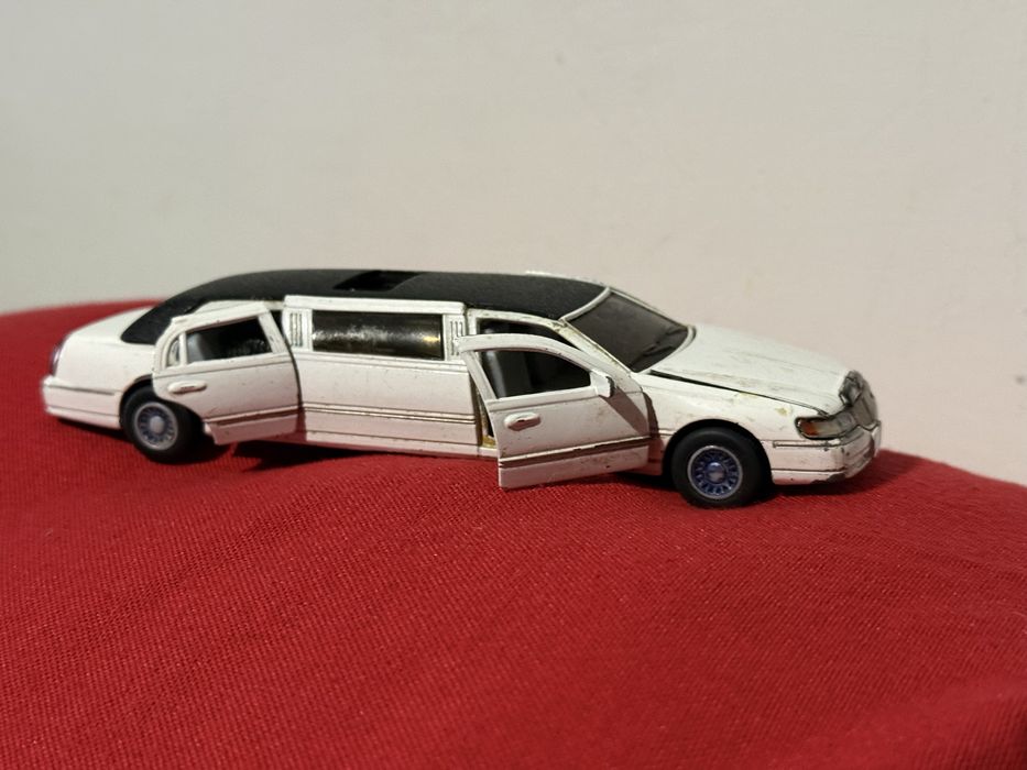 Машинки колекційні