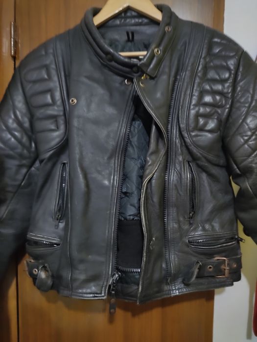 Blusão de cabedal em bom estado