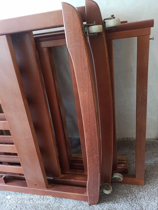 Дитяче ліжко та ортопедичний матрац