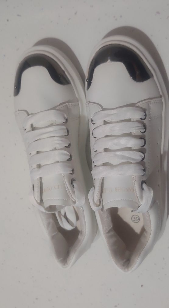 Кросівки білі кроссовки белые кросовки красовки мокасини макисины крос