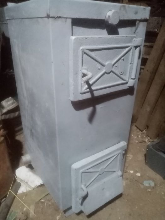 Котел твердопаливний