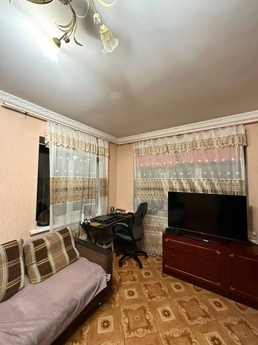 Квартира з ремонтом, Ворзель. Балкон, 2 поверх. Оф:2%. Постанова