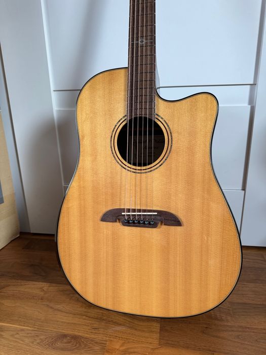 Alvarez ADE90CEAR Dreadnought Artist Elite - gitara elektroakustyczna