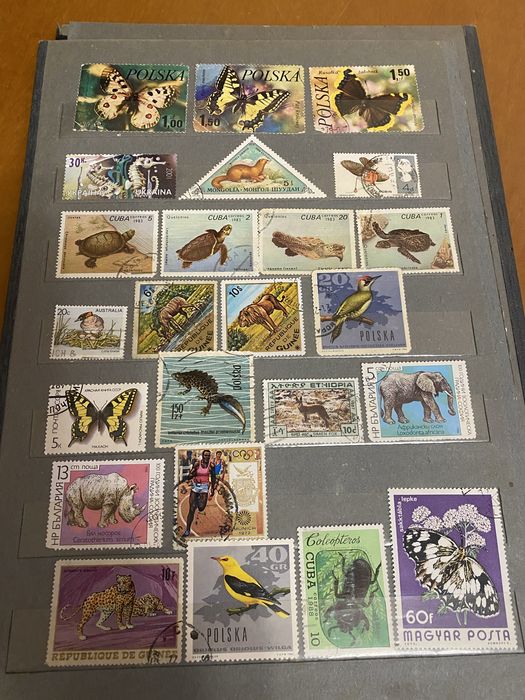 Поштові марки різні