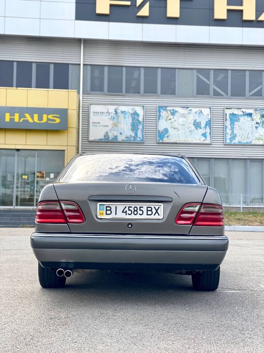 Mercedes Benz E class W210 газ / бензин