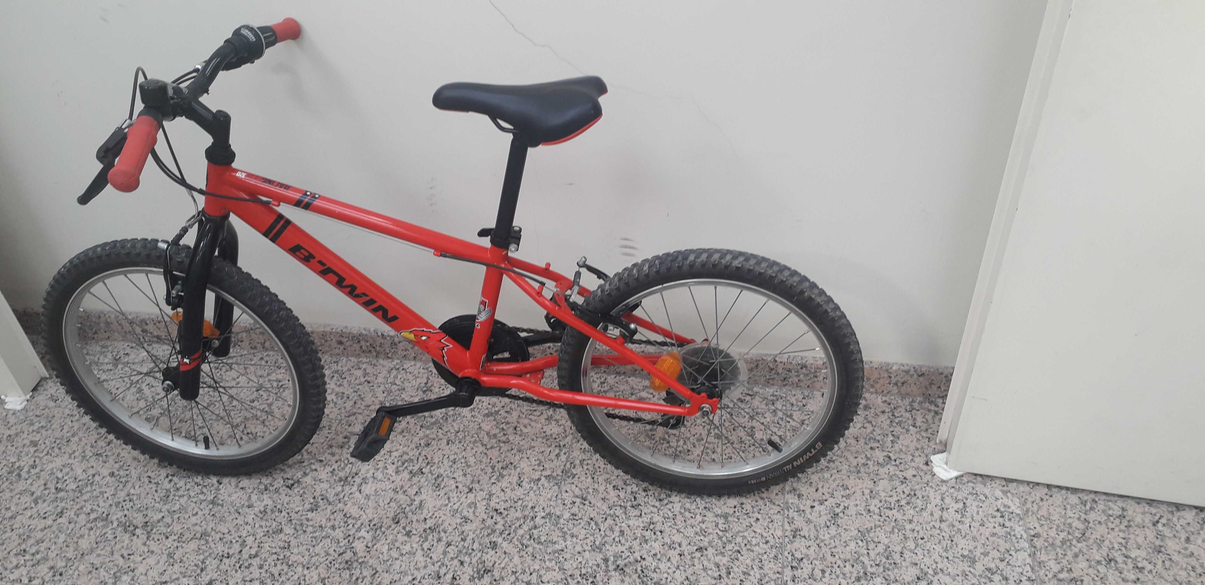 Bicicleta BTT de criança 6-9 ANOS