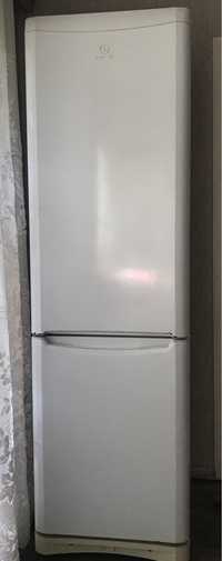 Продаємо Холодильник