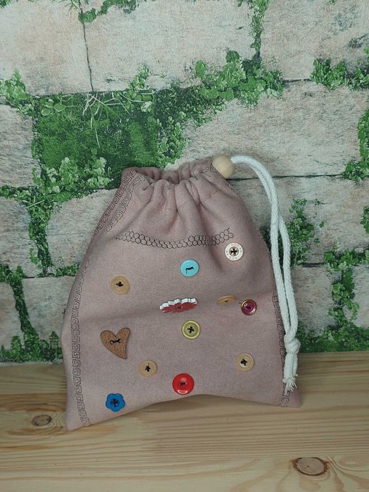 Ręcznie robiony welurowy woreczek na drobiazgi