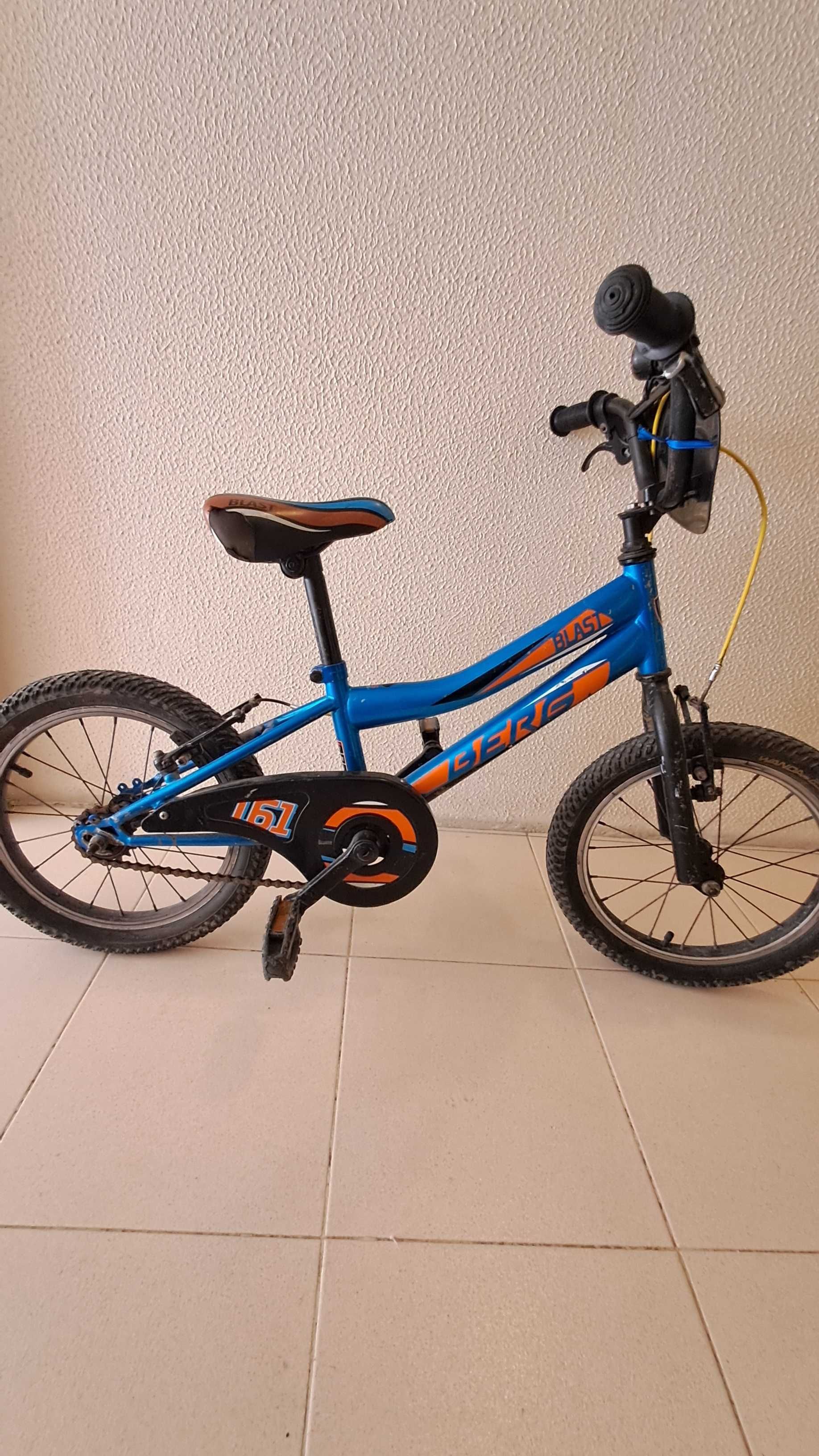 Bicicleta infantil menino!