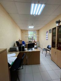Здам офісні приміщення на вул. Рязанова. 5 кабінетів. 140 м2