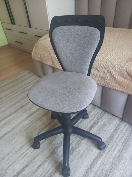 Продам дитяче комп'ютерне крісло