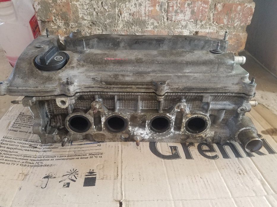 Головка двигателя ГБЦ распредвал клапанная крышка Toyota Camry 2.4