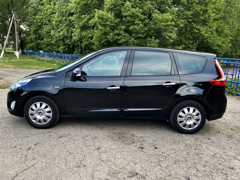 Renault Grand Scenic BOSE