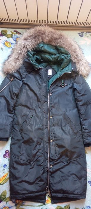 Зимова    підліткова куртка   Vo-Tarun з натуральним хутром.