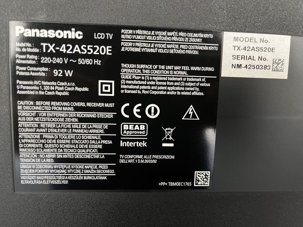 Televisor Panasonic LCD 44”