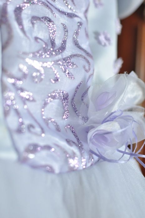 Об'ємна сукня з фатіну!