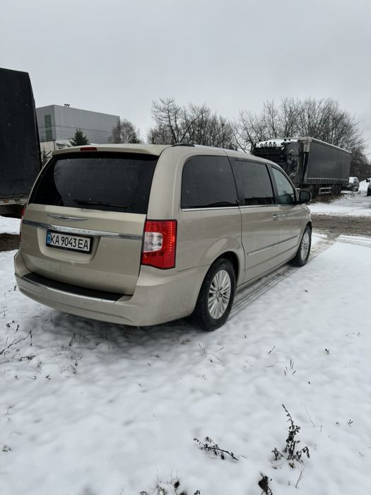 Chrysler Town & Country