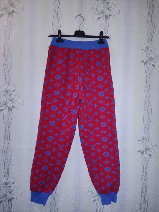 Теплий в'язаний спортивний костюм