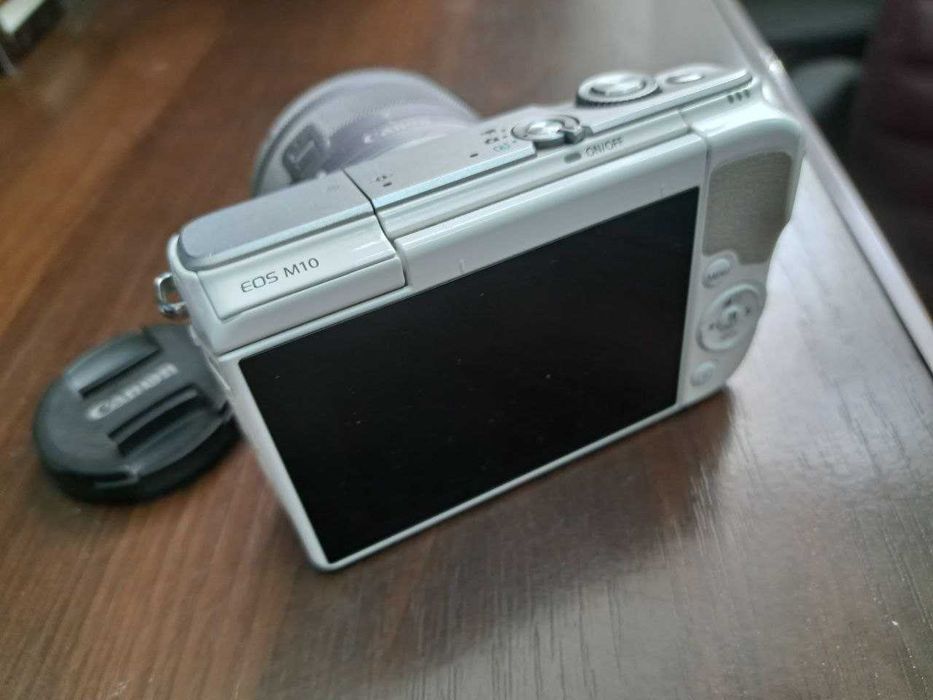 Фотоапарат Canon EOS 10M