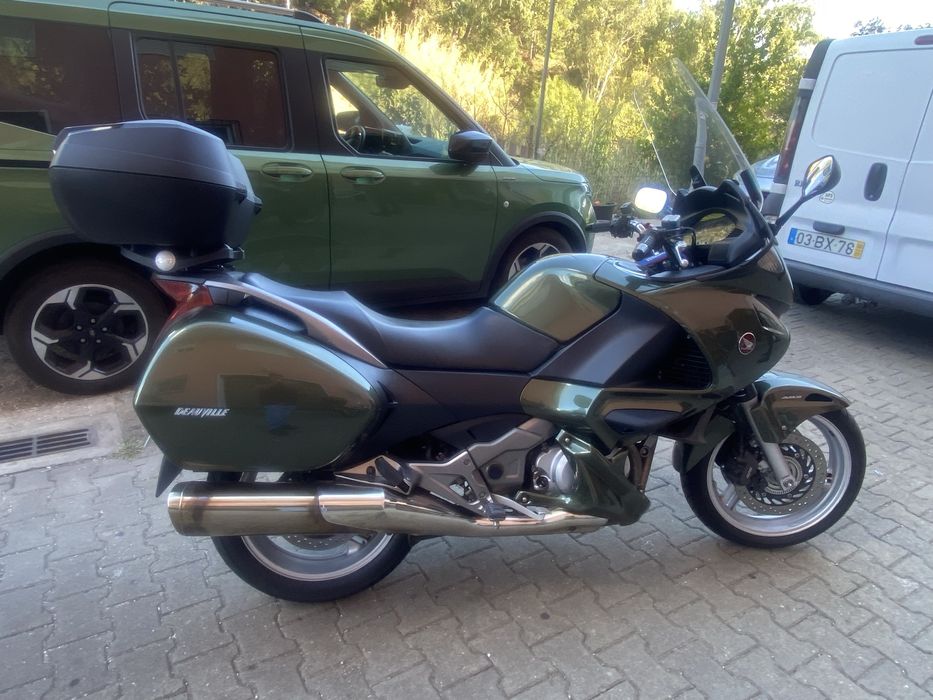 Honda Deauville nt700 va