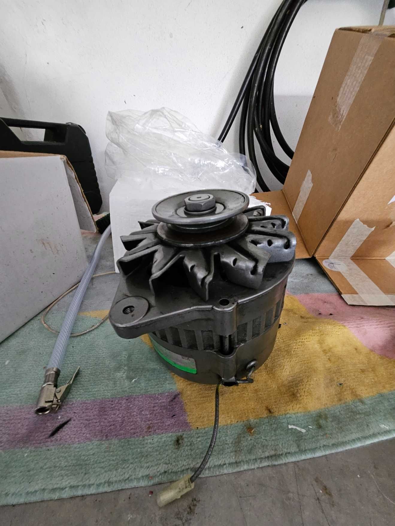 Alternador Hitachi 12V-80A