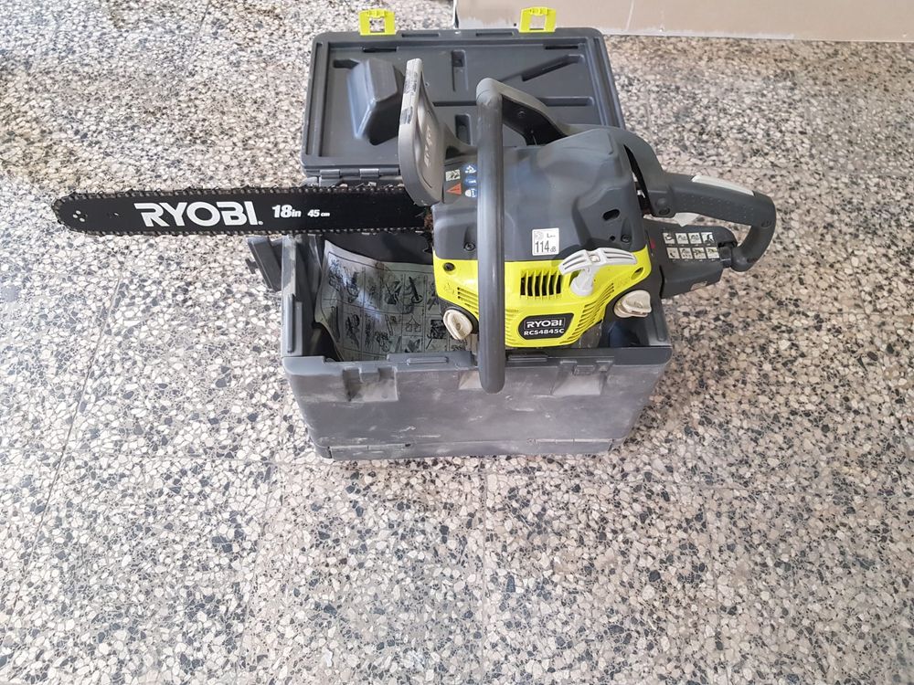 Motoserra RYOBI a gasolina