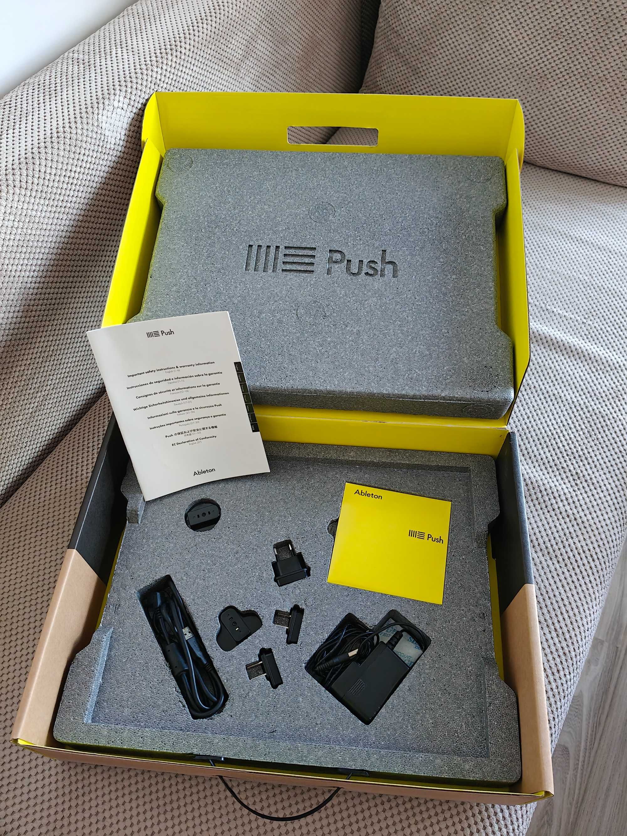 Ableton Push 2 + Ableton Live 10 Suite