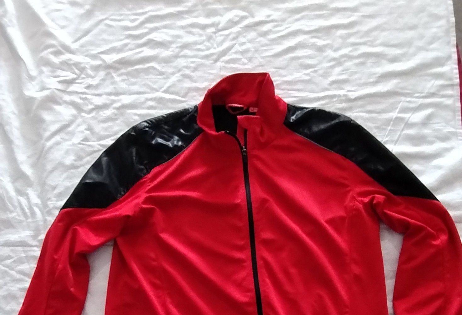 Bluza kolarska CRIVIT  2 kieszene boczne zapinane na zamek błyskawiczn