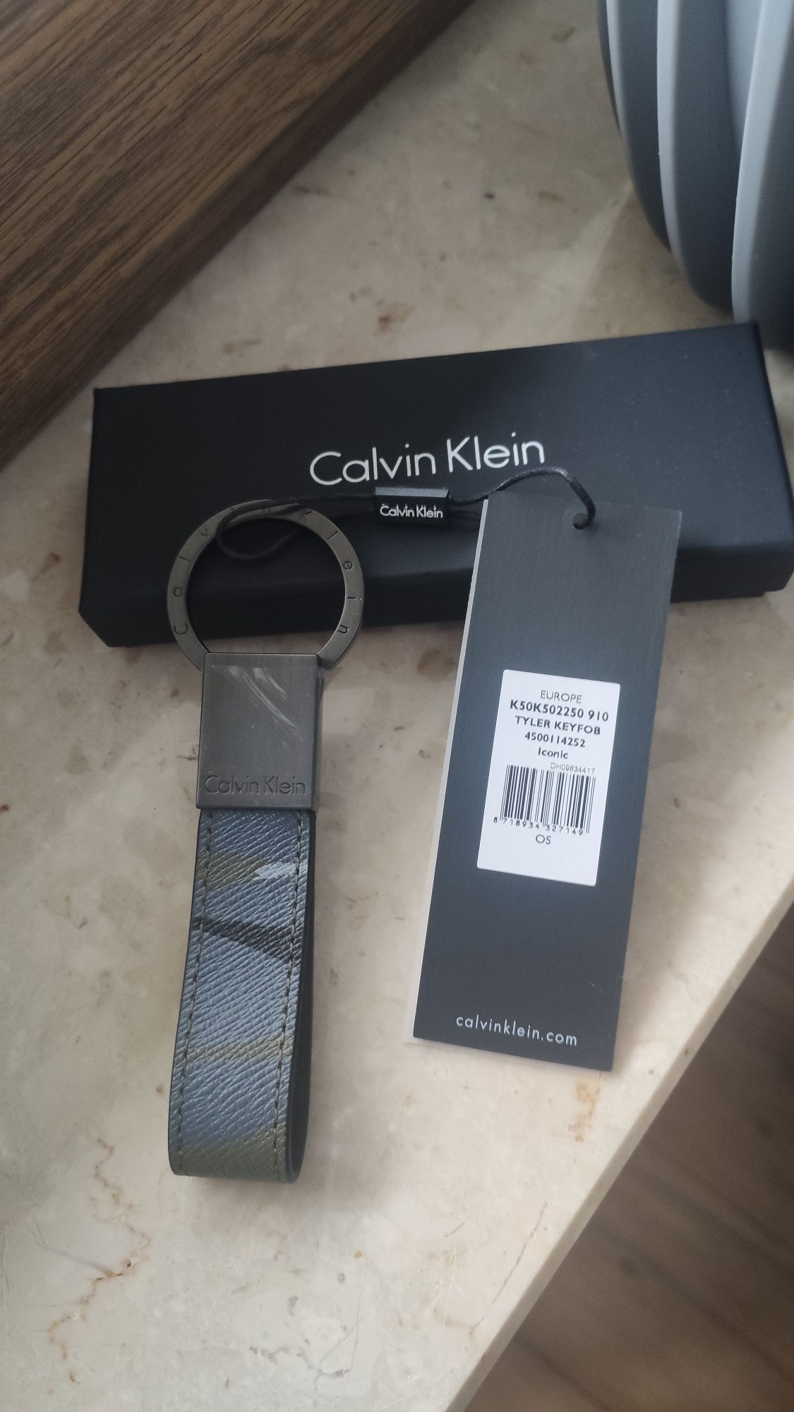 Brelok Calvin Klein Tyler Keyfob K50K502250 Iconic oryginał oryginalny