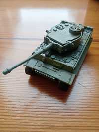 Модель танк броневик, Штуг4, ягдпанцер4, штурмтигр,,