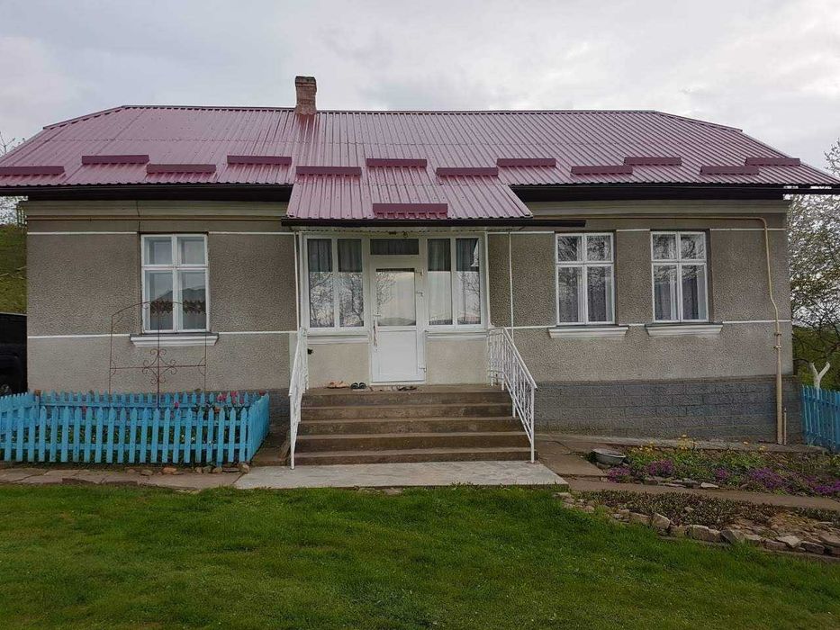 Чудовий будинок, Новий: Душ, туалет, котел, дах, ремонт смт.Коропець