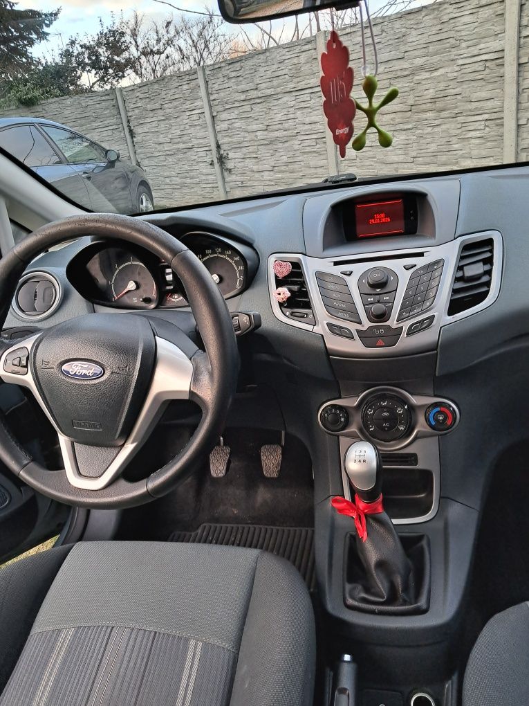 Sprzedam Ford Fiesta MK7 1.4cdti