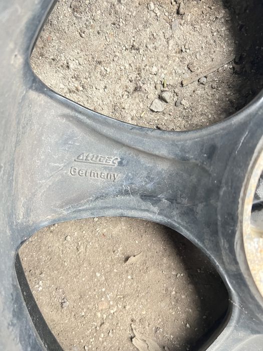 Комплект литые диски ALUTEC STORM W7 R17