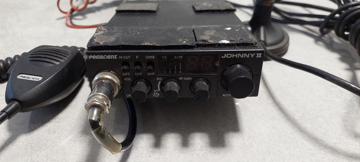 CB radio President Johnny ll+antena