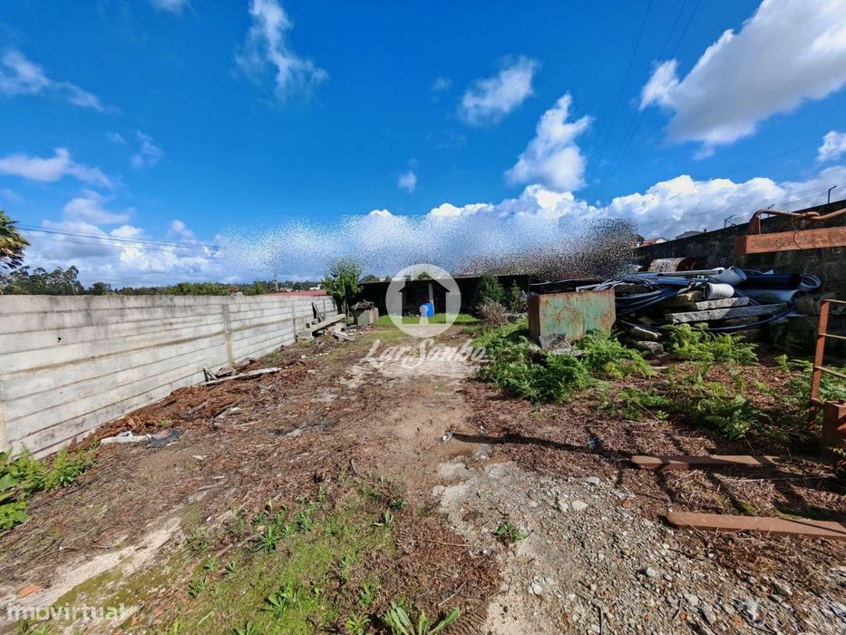 Terreno de 371m2 para moradia individual em Macieira da Maia, Vila ...