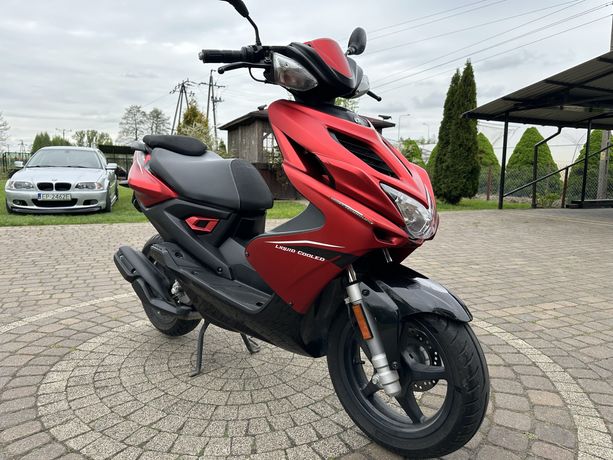 Yamaha Aerox 50  Godna Uwagi 2t