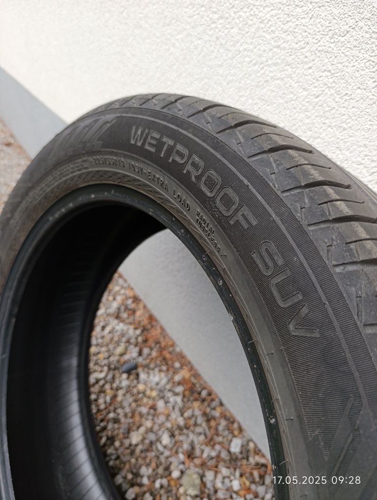 Nokian Tyres Wetproof SUV 225/55 R19