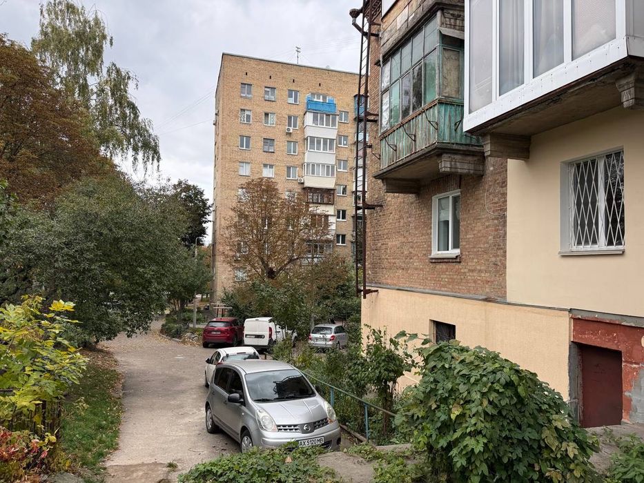 Район Виноградарь. Велика Євродвушка 55 м2.