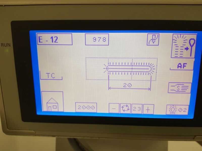 Szwalnicze dziurkarka odzieżowa elektroniczna AMF REECE S311 gwarancja