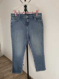 Elastyczne jeansy z wysokim stanem F&F r.46