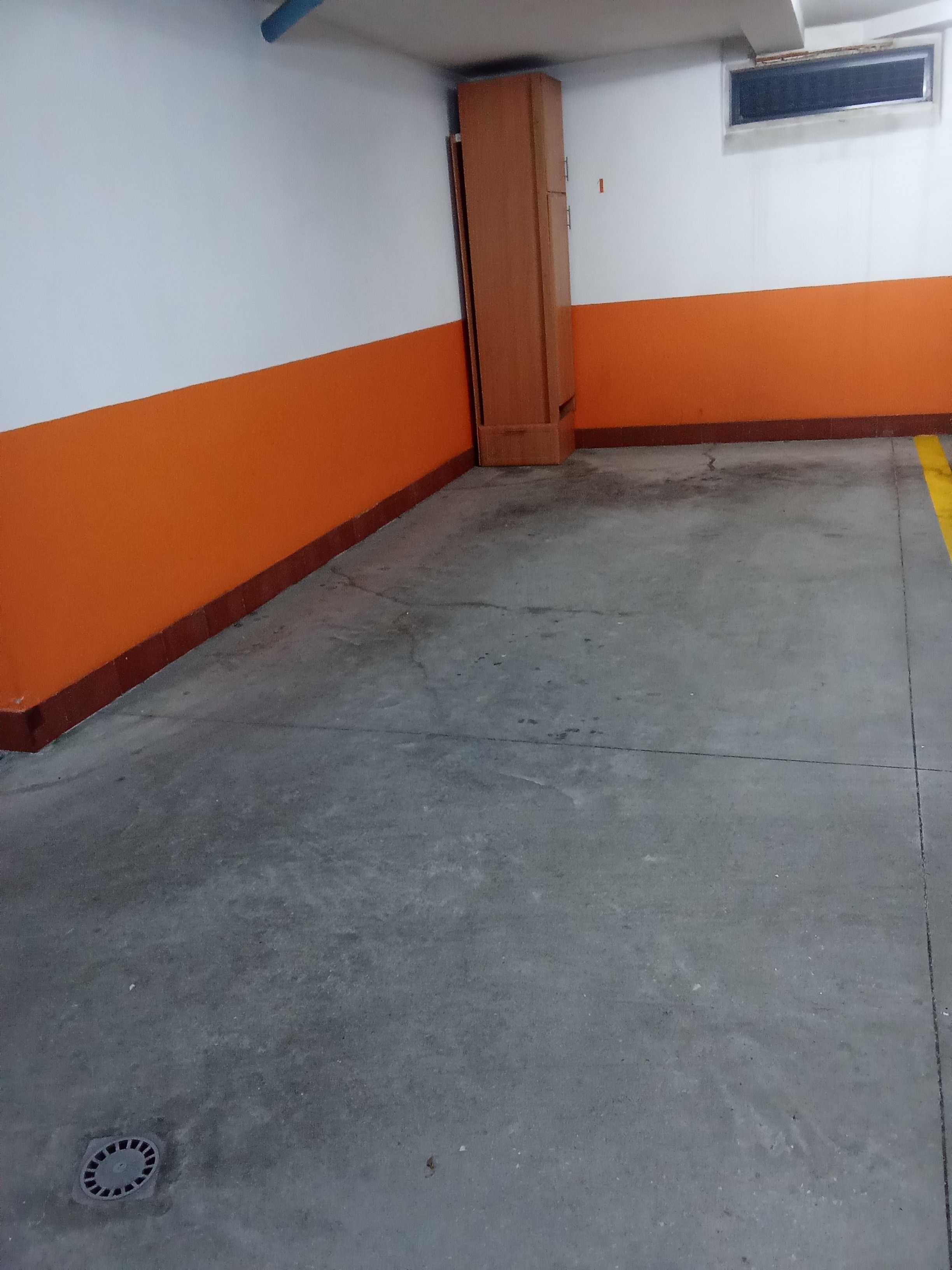 Arrendo lugar de garagem
