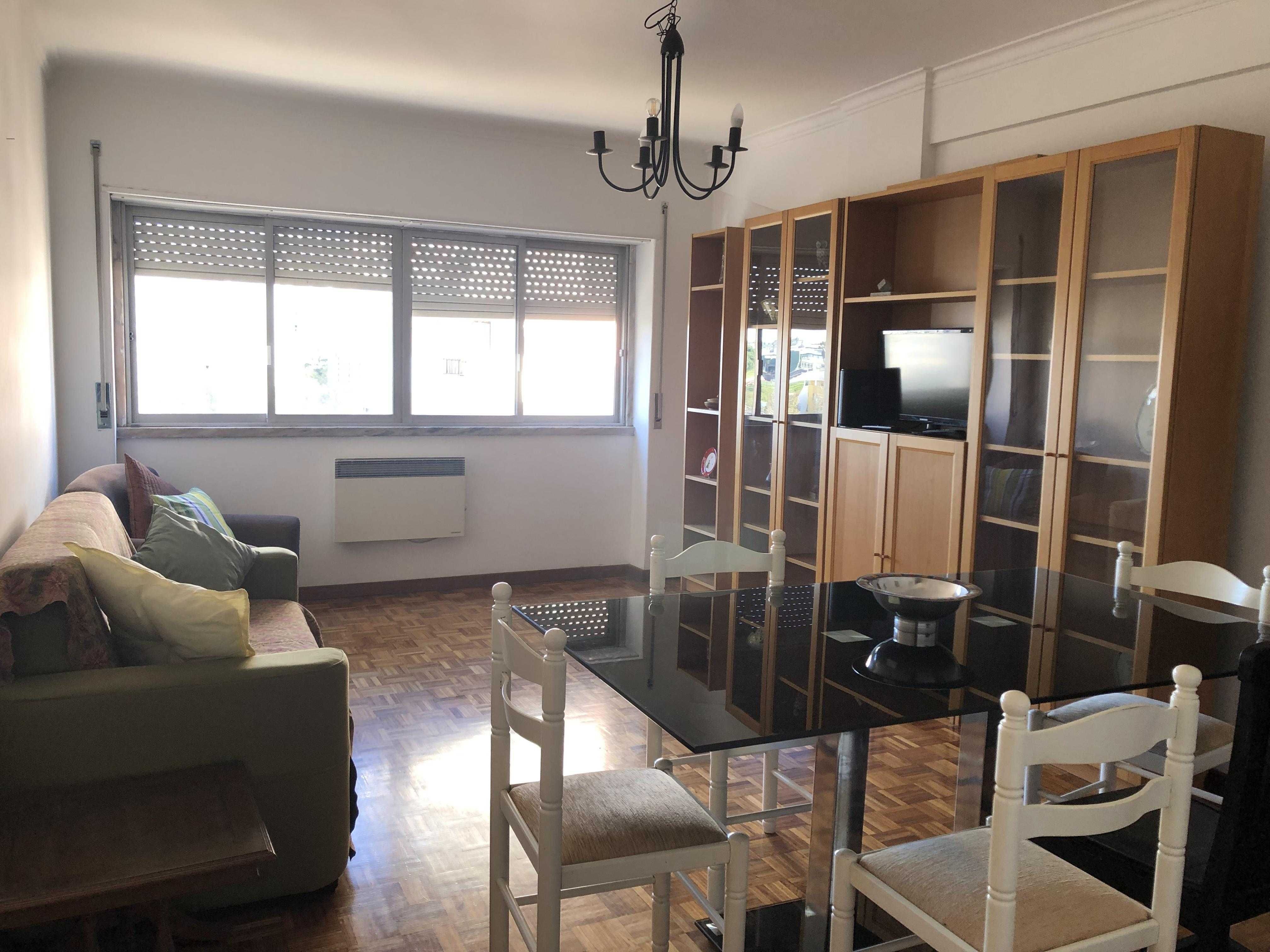 Arrenda-se quarto