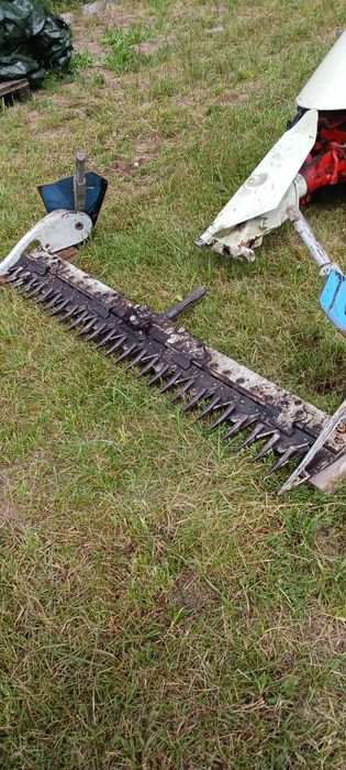 Kosiarka listwowa MF 70