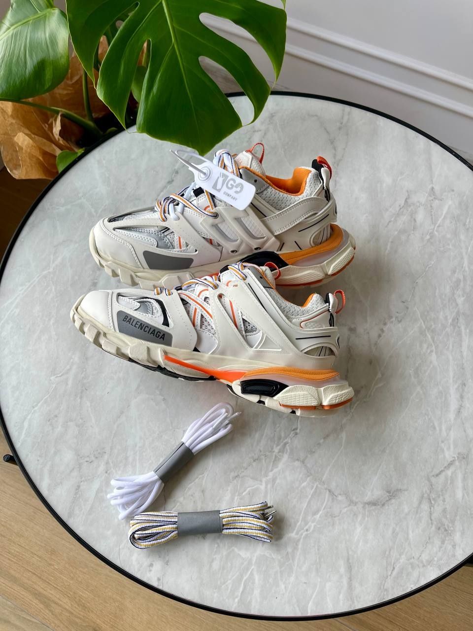 Жіночі кросівки Balenciaga Track 3.0 White Orange р36-40