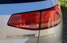VW Passat ótica traseira direita