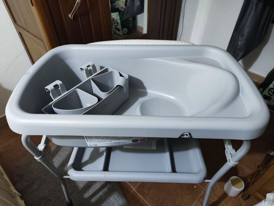 Trocador com banheira