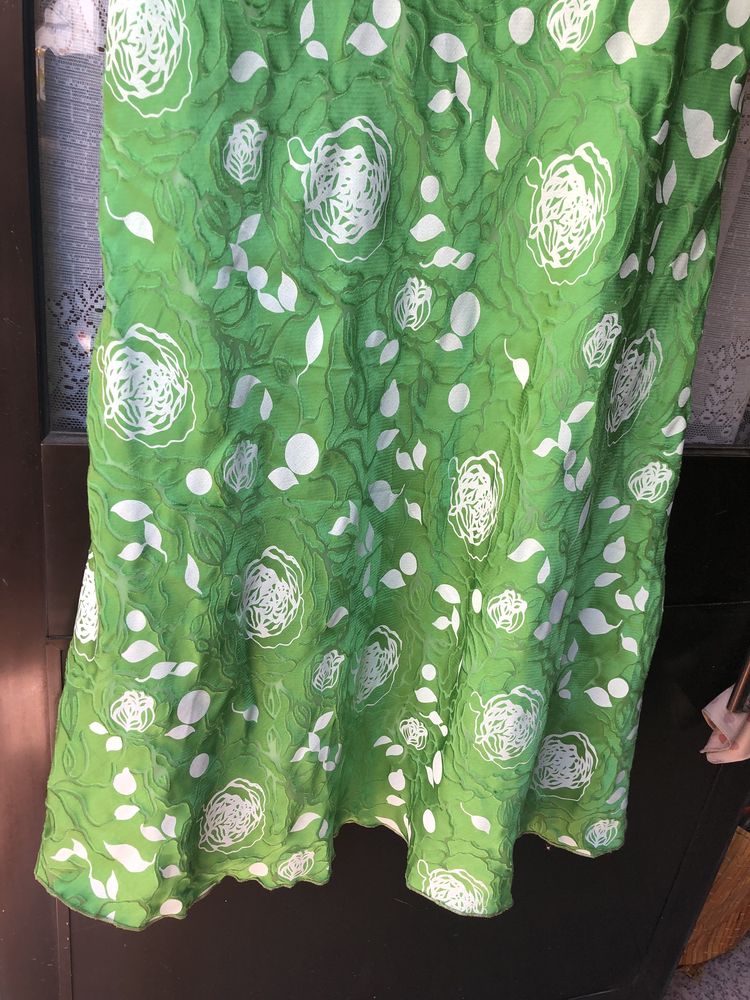 Vestido verde em tecido de qualidade tamanho M